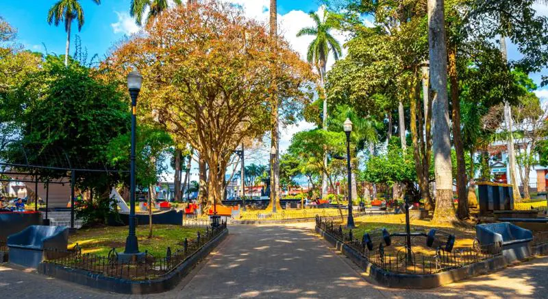 Circuit "Costa Rica - Aventura si plaja"