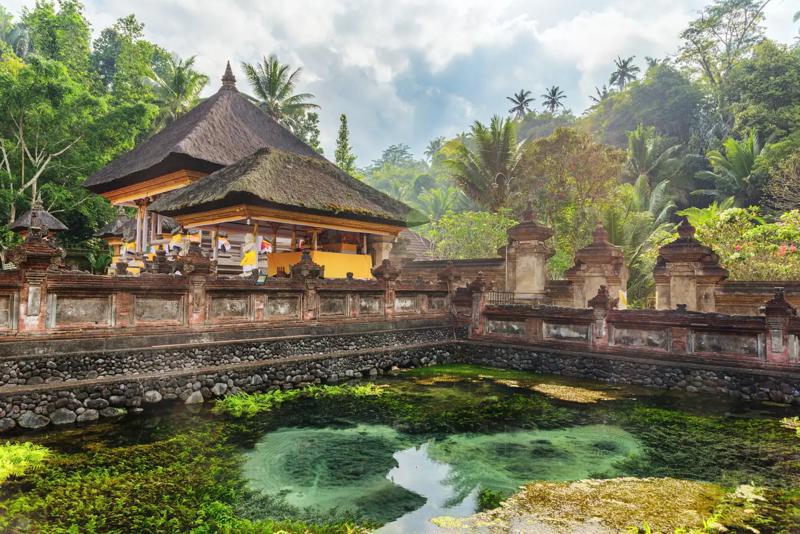 bali cazare și restaurant