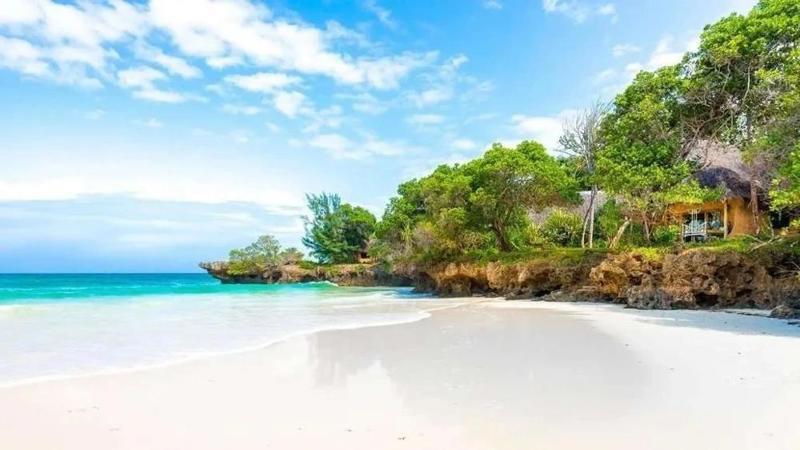 Cazare Nomad Beach Resort