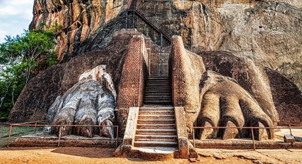 Fortareata Sigiriya, principala atractie a circuitelor Aerocenter Sri Lanka 2026