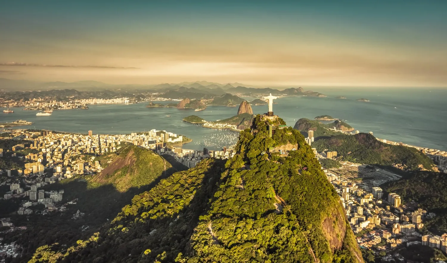 Rio de Janeiro si Salvador de Bahia