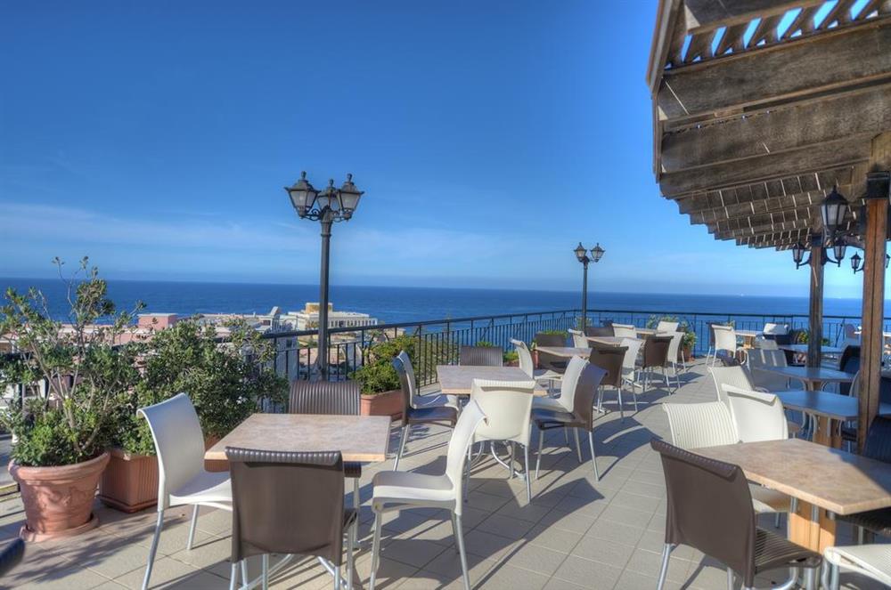 Golden Tulip Vivaldi Hotel