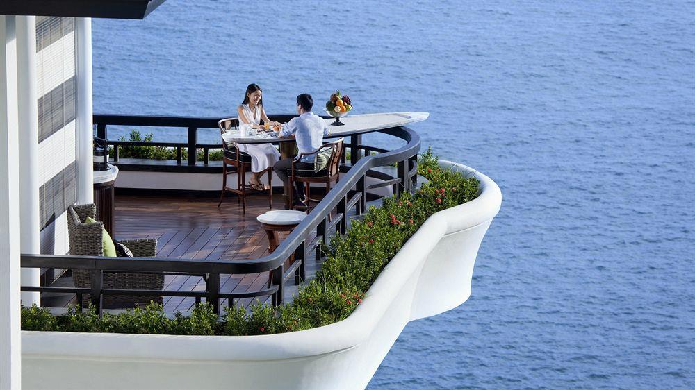 Intercontinental Danang Sun Peninsula Resort