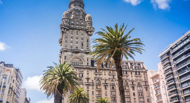 MONTEVIDEO - tur panoramic in centrul orasului Montevideo