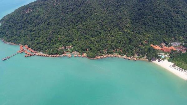 Oasia Suites Kuala Lumpur & Berjaya Langkawi Resort