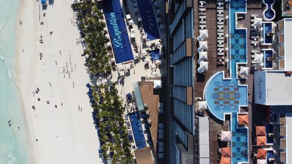 Royalton CHIC Cancun, An Autograph Collection