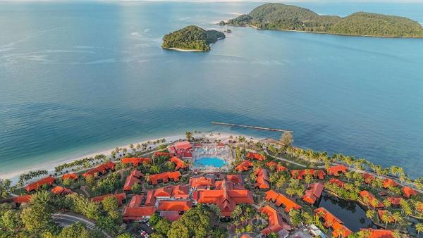 Pullman Kuala Lumpur City Centre Hotel & Pelangi Beach Resort