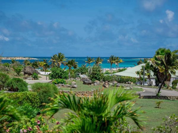 Esmeralda Resort