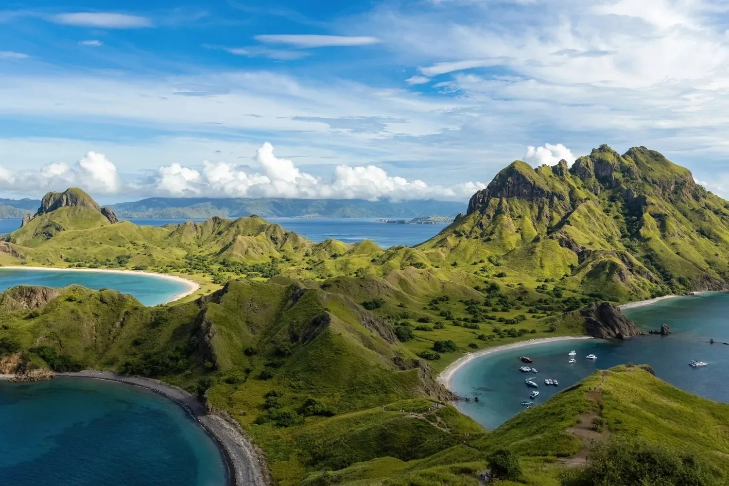 Circuit Indonezia – metropola, dragonii Komodo și magia insulei Bali