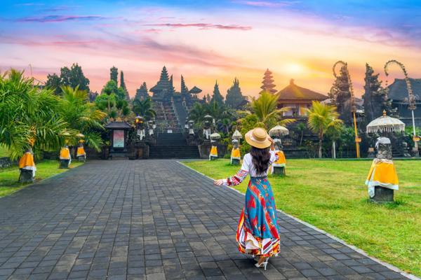 Circuit Indonezia – metropola, dragonii Komodo și magia insulei Bali