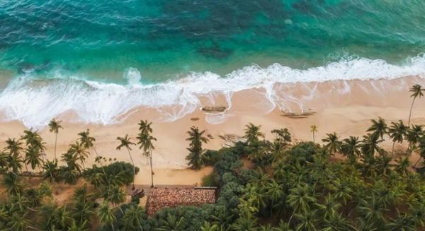 Plaja Tangalle din Sri Lanka, una dintre destinatiile de sejur Aerocenter 2026
