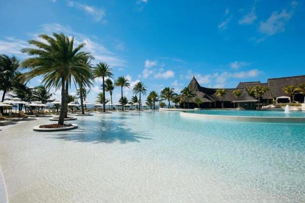 Hotel LUX Belle Mare – Resort Contemporan 5* pe Plaja Belle Mare